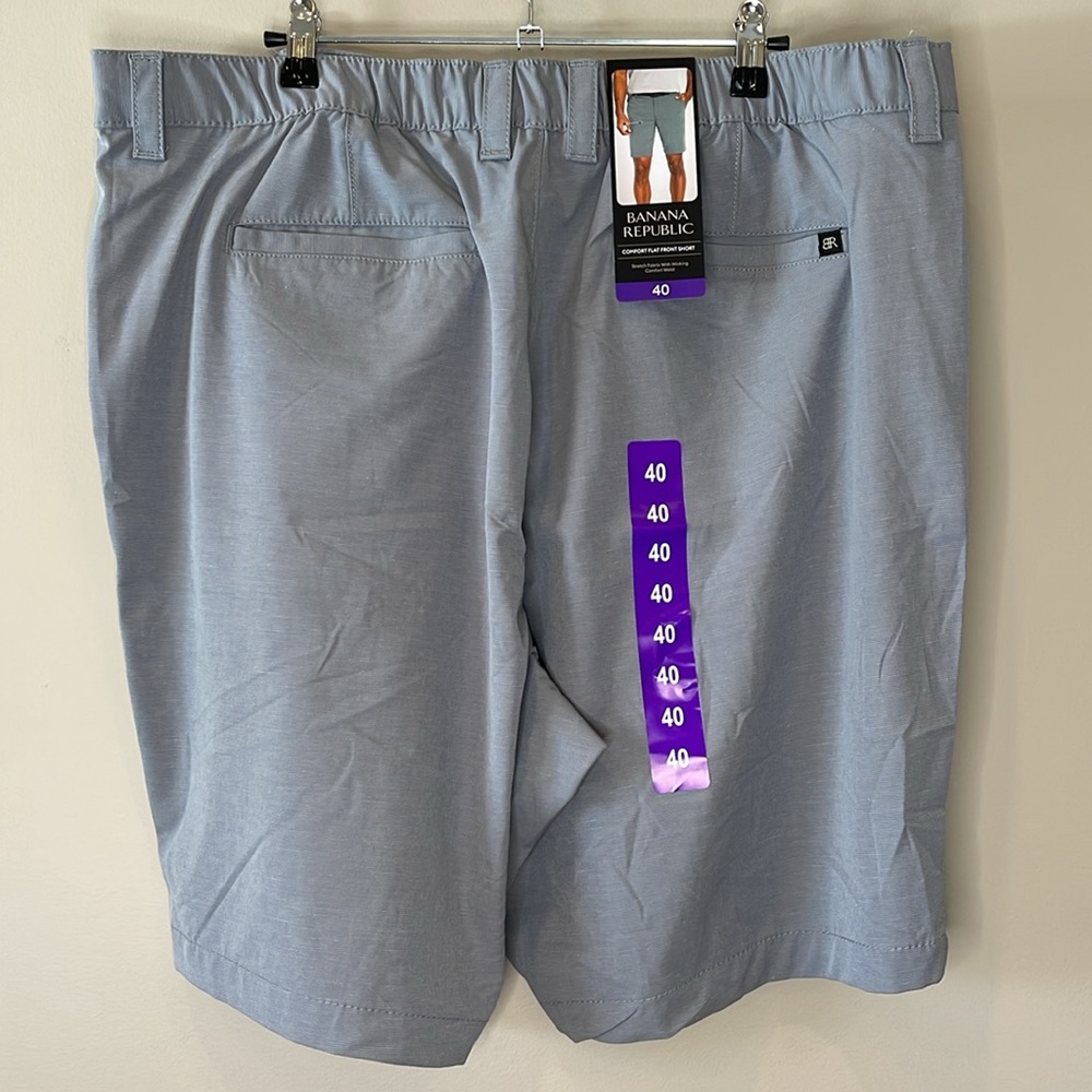 NWT Banana Republic Comfort Flat Front Men’s Short, 40 waist